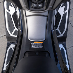 PLATINES MARCHEPIEDS BASSES POUR NMAX 125