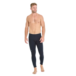 Vue éloigné de face du pantalon neo porté