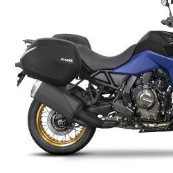 FIXATION DE VALISES LATÉRALES SHAD 3P POUR SUZUKI V-STROM 800 - VUE AVEC VALISES