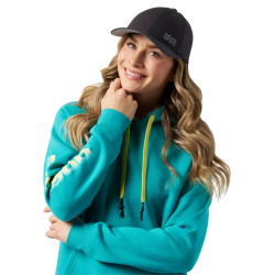 Face avant casquette signature wave unisexe sea-doo gris charbon portée par une mannequin