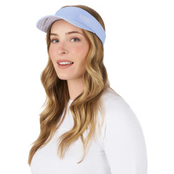 Face avant casquette à visière pour femme sea-doo lilas portée par une femme