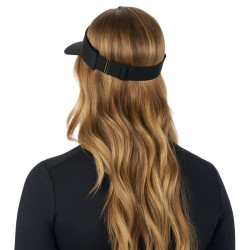 face arrière casquette à visière pour femme sea-doo noir portée par une femme